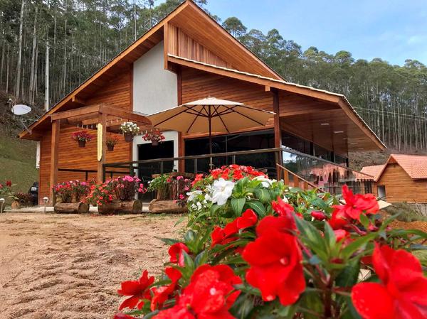 Chalé - Hotel Fazenda China Park (Divulgação) 